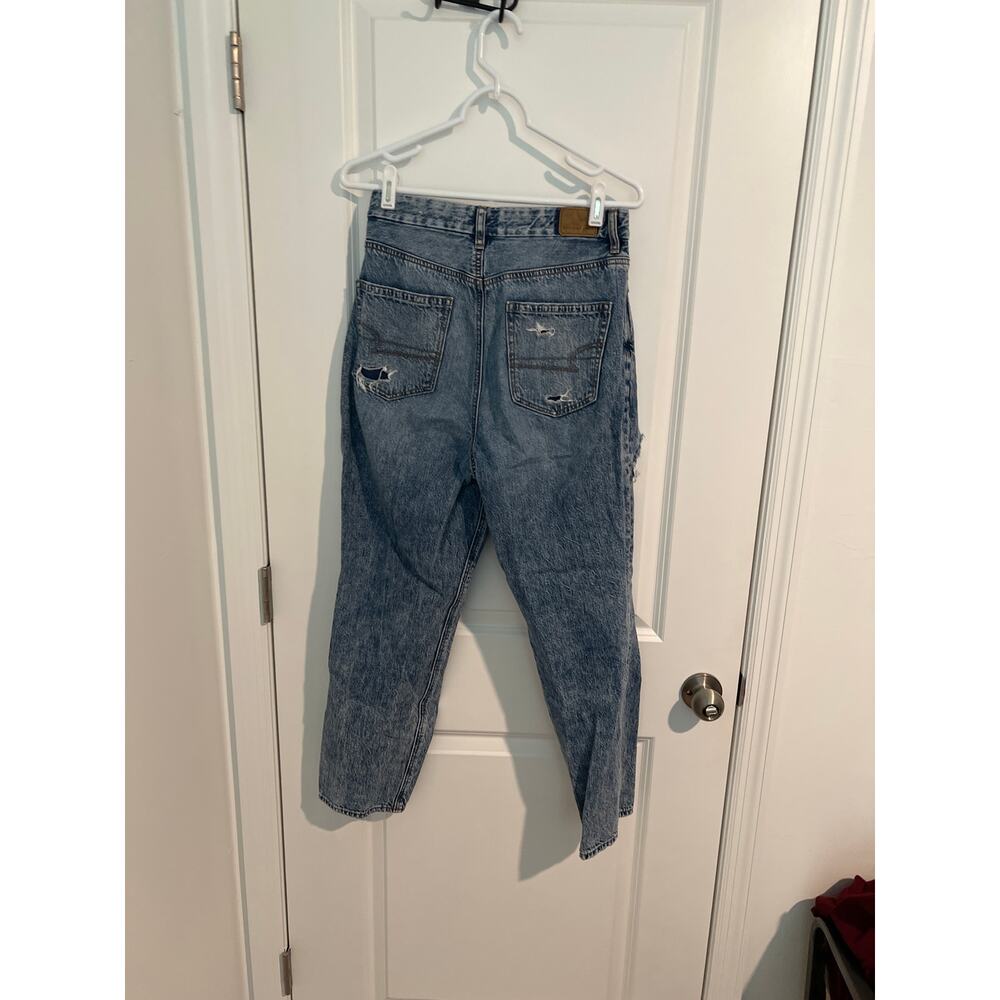 American Eagle Distressed Jeans with Knee Holes – Size 6 - Picture 5 of 6
